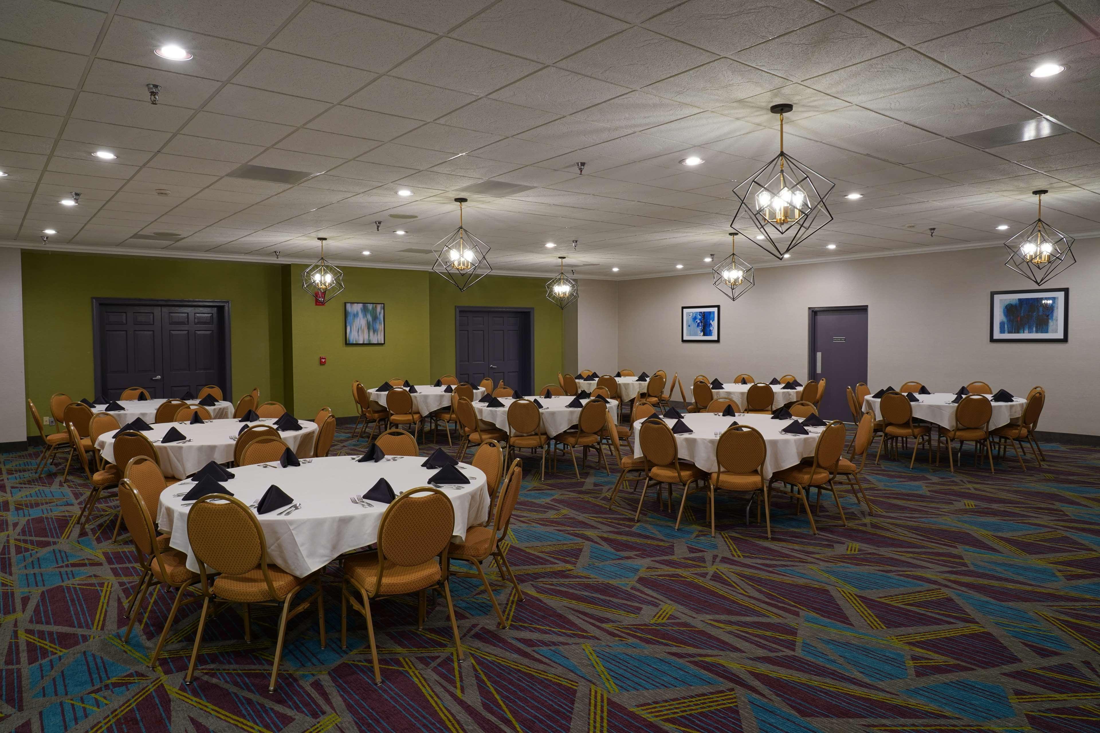 Best Western Plus Morristown Conference Center Extérieur photo