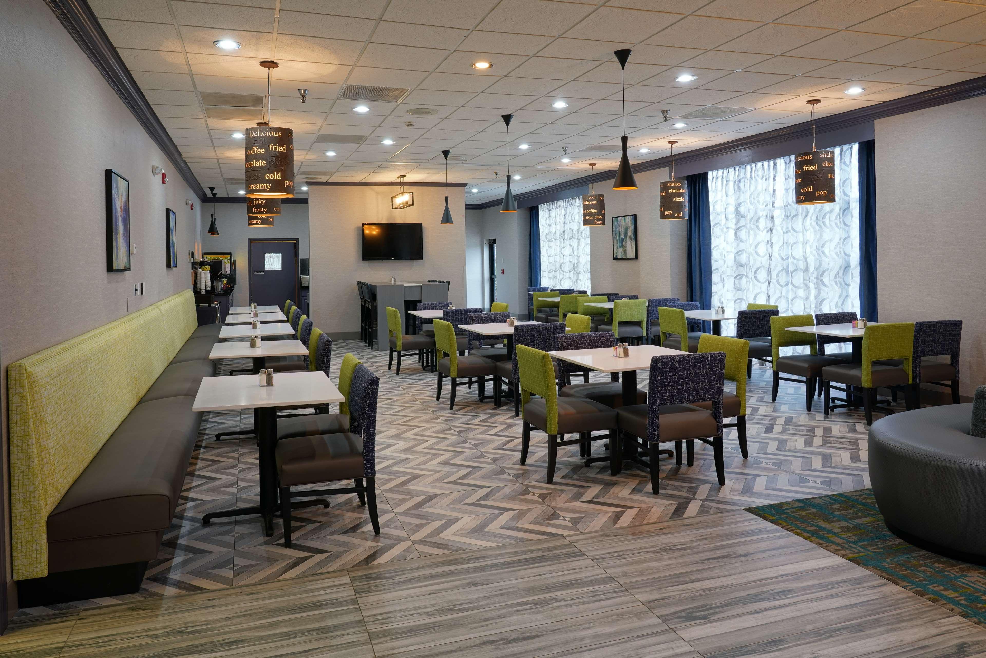 Best Western Plus Morristown Conference Center Extérieur photo
